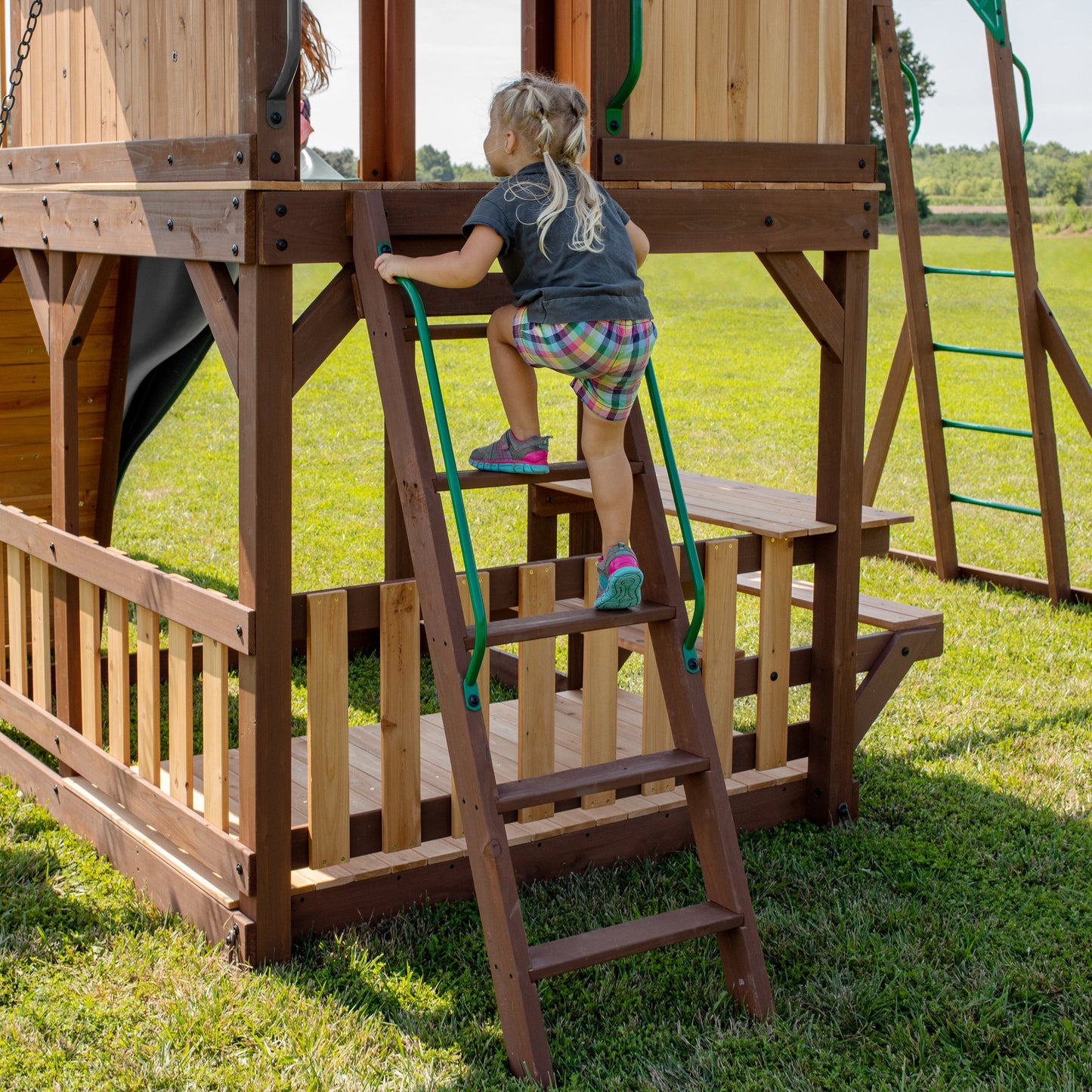 Skyfort II with Wave Slide