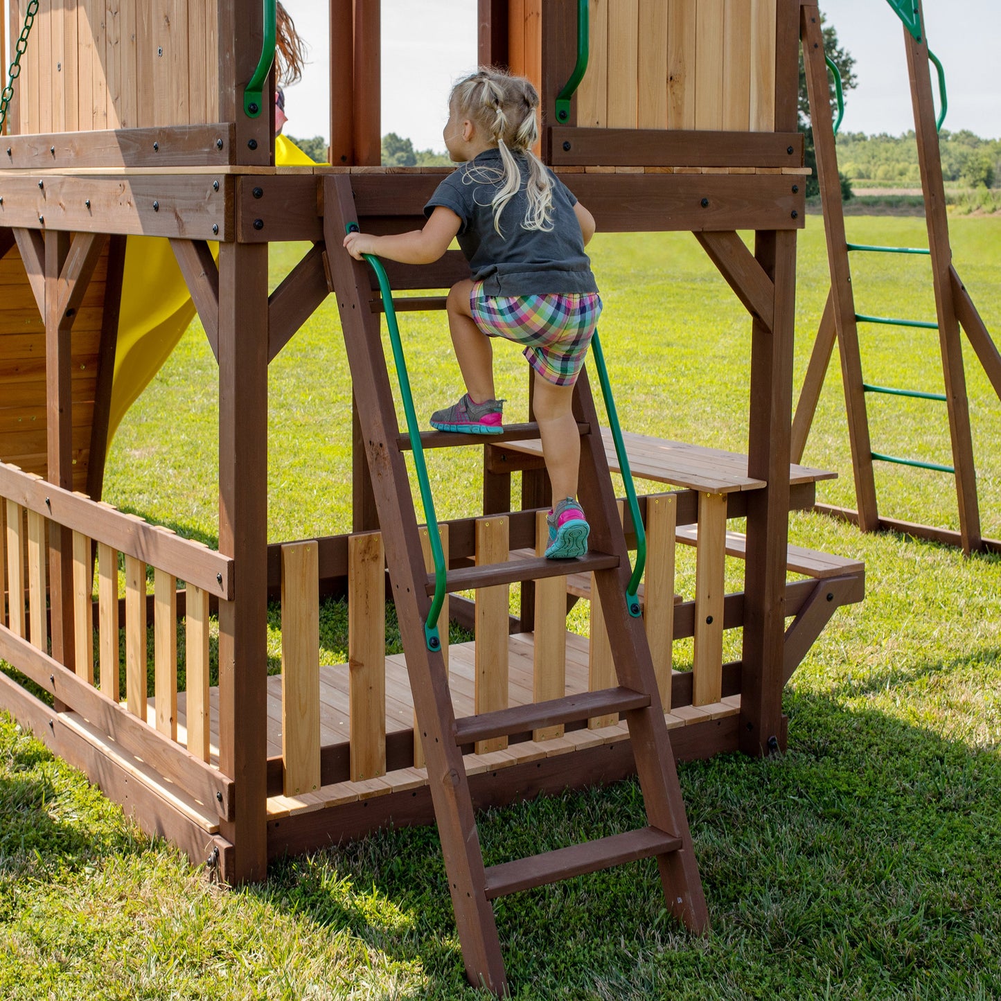 Skyfort II with Wave Slide